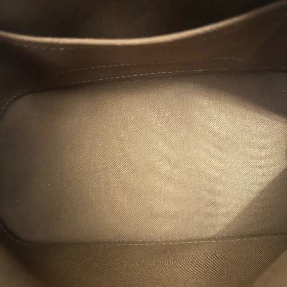 Louis Vuitton Alma BB *Beautiful Condition* w/lock, key & dustbag -like new! - Picture 9 of 16